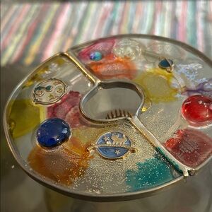 Fresh flower holder. Beautiful and hand painted